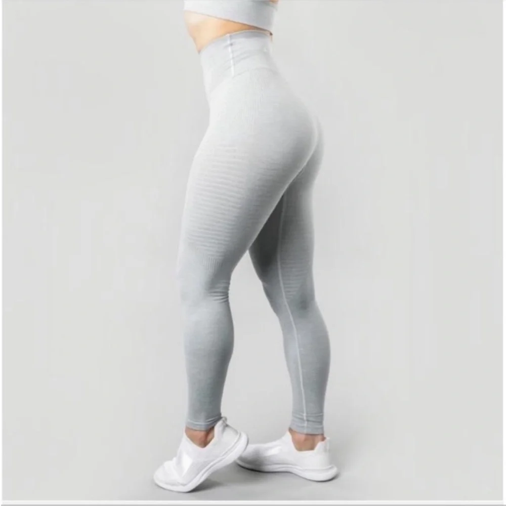 Alphalete Halo Grey Seamless High Waisted Leggings Size XS‎